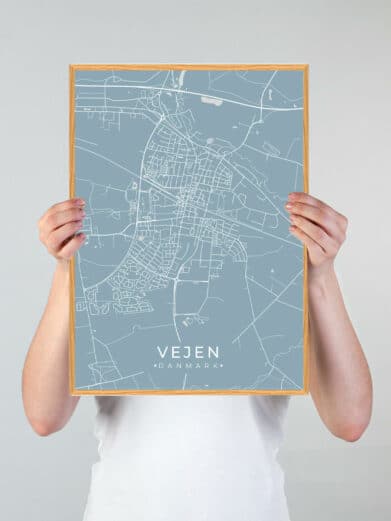 Vejen plakat i lyseblå. Detaljeret bykort med gader og veje. Minimalistisk, moderne design til vægdekoration. Vejen byplakat.