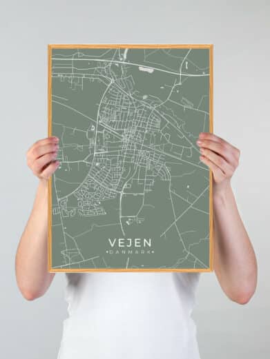 Grøn Vejen plakat med bykort i mintgrøn. Vis din by stolt frem! Moderne design, perfekt til stuen. På tilbud!