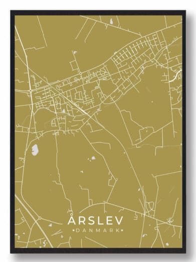 Årslev byplakat i stilrent design. Denne Årslev byplakat er med gul baggrund og viser Årslev fra sin smukkeste side