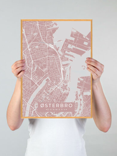 Østerbro by plakat med lyserød baggrund. Østerbro byplakaten viser Østerbro fra sin smukkeste side