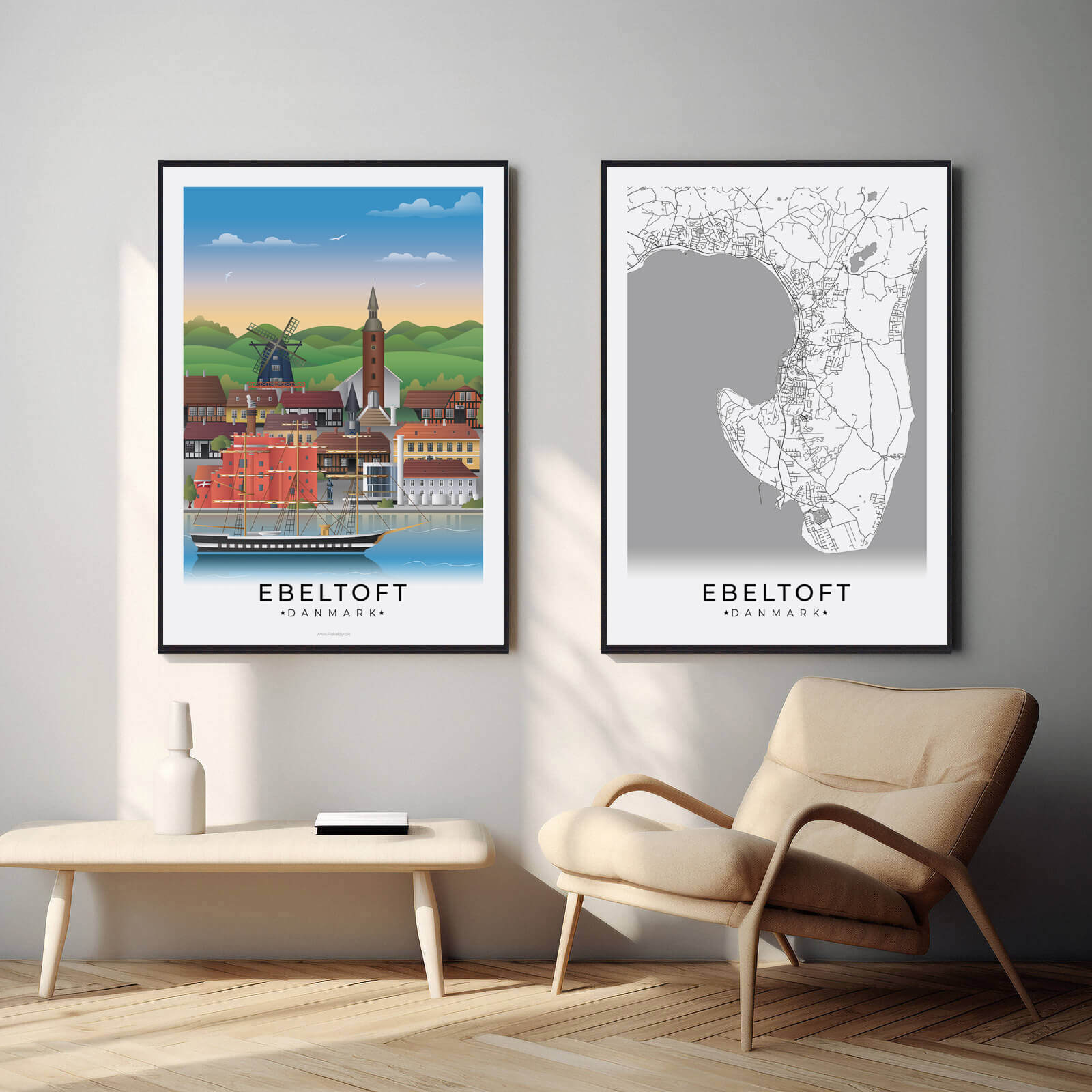 Ebeltoft by plakat er perfekt boligplakat, til stuen. Denne Ebeltoft plakat med området som motiv viser Ebeltoft fra sin smukkeste side