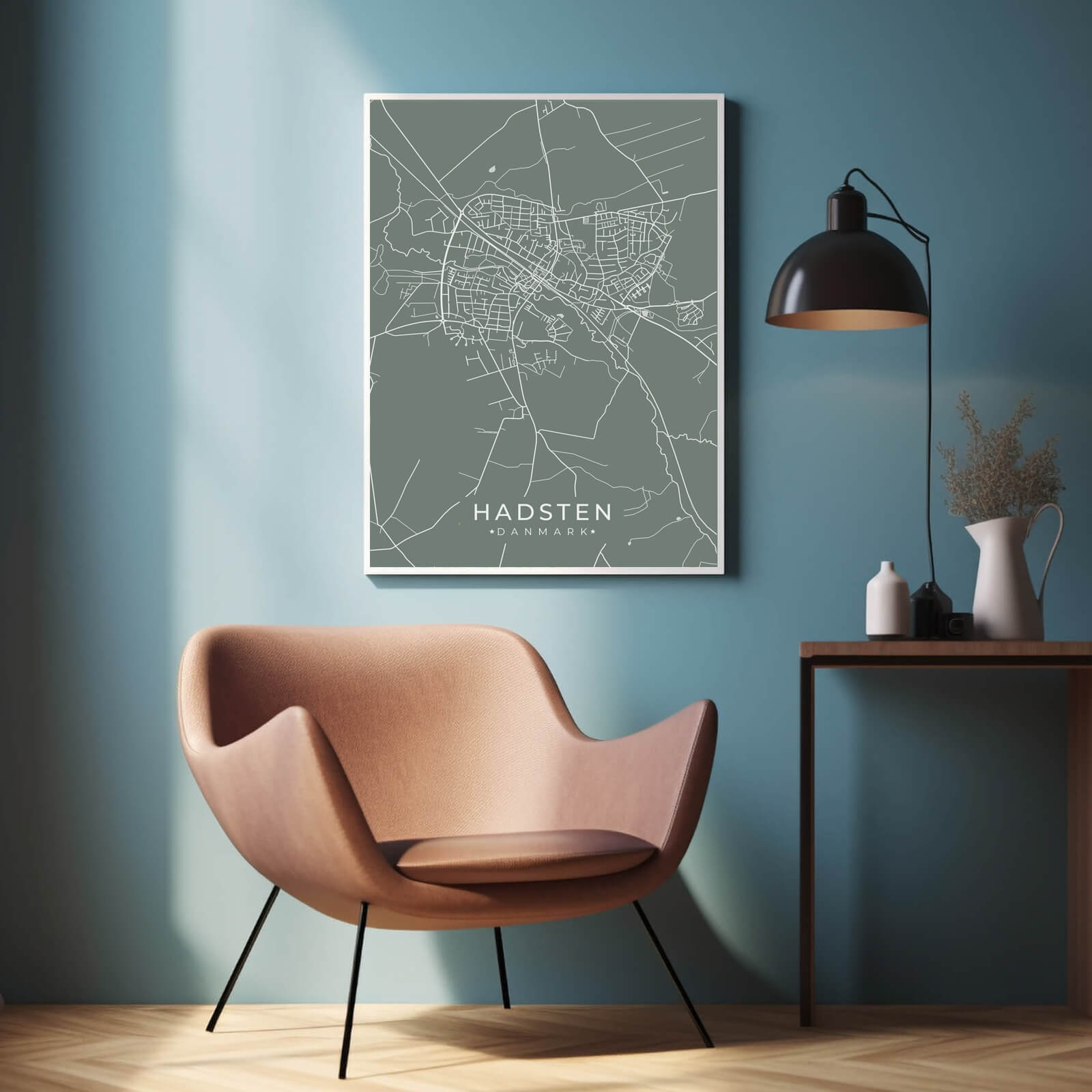 Hadsten by plakat er perfekt boligplakat, til stuen. Denne Hadsten plakat med området som motiv viser Hadsten fra sin smukkeste side