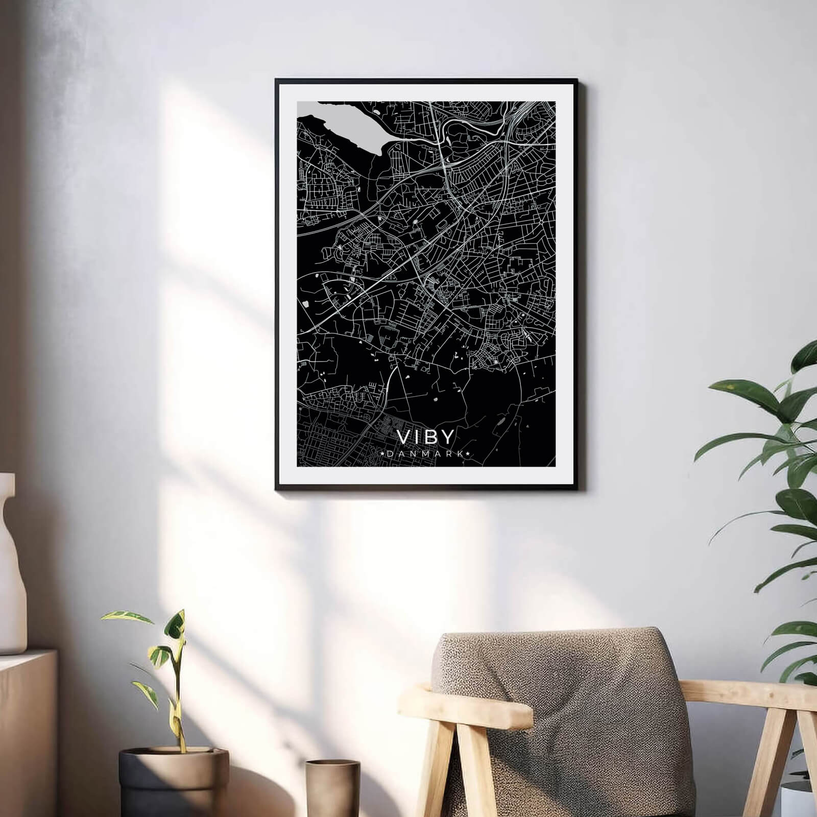 Viby by plakat er perfekt boligplakat, til stuen. Denne Viby plakat med området som motiv viser Viby fra sin smukkeste side