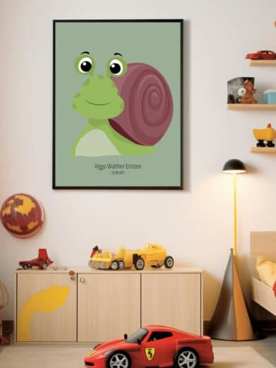 Navneplakat med dyr: Sødt snegle motiv i grønne og brune farver. Perfekt børneplakat til at personliggøre børneværelset.