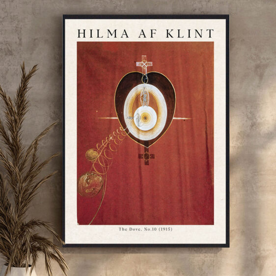 I dette værk svæver duen som et symbol på åndelig oplysning i et univers fyldt med geometriske former og bløde, levende farver. Hilma af Klint skaber en følelse af balance mellem det fysiske og det transcendentale, hvor duen fungerer som et bindeled mellem de kosmiske kræfter og den menneskelige bevidsthed. Farverne og formerne smelter sammen i en næsten meditativ bevægelse, som inviterer beskueren til at reflektere over det større univers.