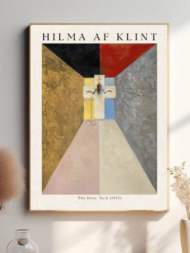 Duen er indlejret i et abstrakt univers af dynamiske former, hvor Hilma af Klint udforsker forholdet mellem det fysiske og det metafysiske. De stærke kontraster og den afbalancerede komposition skaber en meditativ oplevelse, der inviterer beskueren ind i en verden af åndelig refleksion.