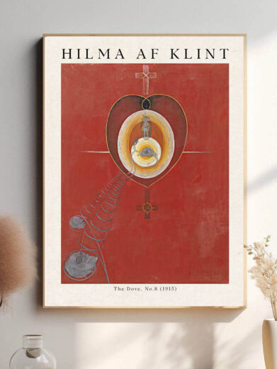 I dette værk har Hilma af Klint skabt et dynamisk forhold mellem farve, form og bevægelse, hvor duen er et centralt symbol på åndelig renhed og oplysning. De abstrakte former og symmetri i maleriet afspejler den kosmiske rytme, som duen symboliserer i sin flugt mod en højere åndelig dimension, der transcenderer den fysiske verden.