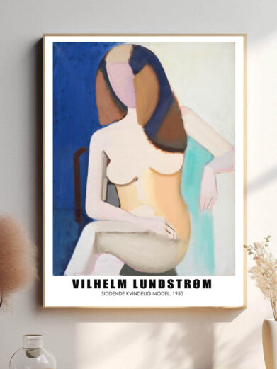Denne plakat fremhæver Lundstrøms evne til at skabe en intim og stille atmosfære. Siddende Kvindelig Model viser en kvinde i en afslappet position, hvor både hendes krop og ansigt udstråler både elegance og eftertænksomhed.