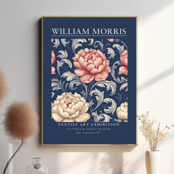 Morris' Blue Red Flower design kombinerer den kølige blå med den varme røde, hvilket skaber en harmonisk balance mellem farverne. De fine detaljer og organiske former i blomsterne udstråler både kunstnerisk finesse og naturlig skønhed, hvilket gør plakaten ideel til at tilføje et dekorativt og æstetisk element til hjemmet.