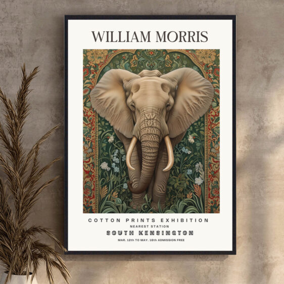 En majestætisk elefant står omgivet af et overdådigt blomstermønster i klassisk William Morris-stil. Dens rynkede hud er dækket af indviklede botaniske ornamenter, hvor bladranker og blomster slynger sig elegant over dens store krop. De dybe jordfarver og bløde grønne nuancer skaber en harmonisk og tidløs æstetik.