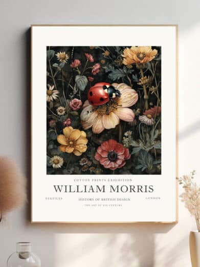 Morris’ Ladybug design fanger mariehønen med kunstnerisk præcision og symbolik. Som et symbol på lykke og held bringer mariehønen et positivt budskab til hjemmet, mens de omhyggelige linjer og detaljer gør plakaten både dekorativ og meningsfuld.