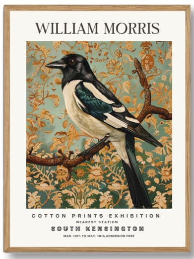Skaden, som ofte symboliserer skønhed og individualitet, bliver i Morris’ design et inspirerende element. Den detaljerede fremstilling af fuglen gør plakaten både kunstnerisk og symbolsk, hvilket tilføjer en følelse af naturens vildskab og skønhed til hjemmet.