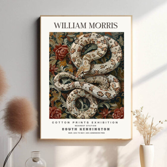 Morris’ Snake design fanger slangens naturlige elegance og kraft. Slangens organiske kurver og fine detaljer skaber et design, der både er naturligt og imponerende. Denne plakat tilføjer et element af vild natur og mystik til hjemmet, samtidig med at den udstråler styrke og visdom.