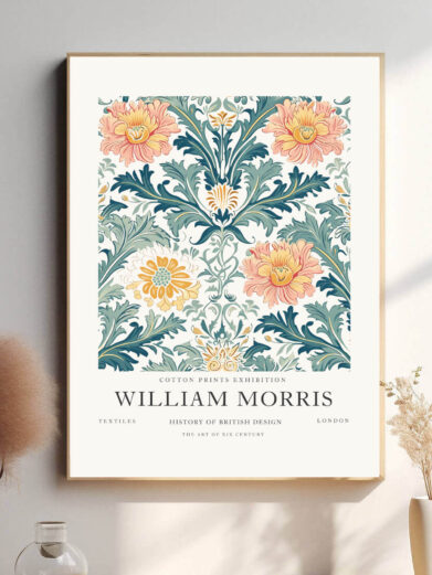 Morris' tekstildesign præsenterer et samspil mellem natur og kunst. De organiske former og den smukke farvepalet skaber et harmonisk og dekorativt look, der gør plakaten ideel til både moderne og traditionelt indrettede hjem.