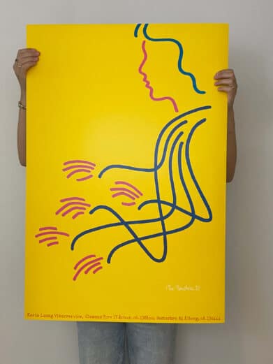 Bo Bendixen plakat med abstrakt design i gul, blå og pink. En farverig og stilfuld tilføjelse til ethvert hjem.