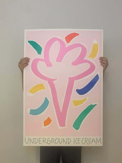 Bo Bendixen plakat med lyserød is og farverige penselstrøg. En unik og limited edition plakat.