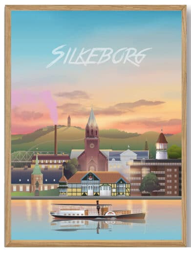 Martin Rahr Ans plakat med Silkeborg motiv. Farverig illustration af Silkeborg bybillede med sø og ikoniske bygninger i træramme.