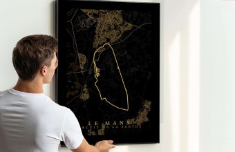 Formel 1 mobil menu bolig med Le Mans bane kort. Elegant design til din bolig.